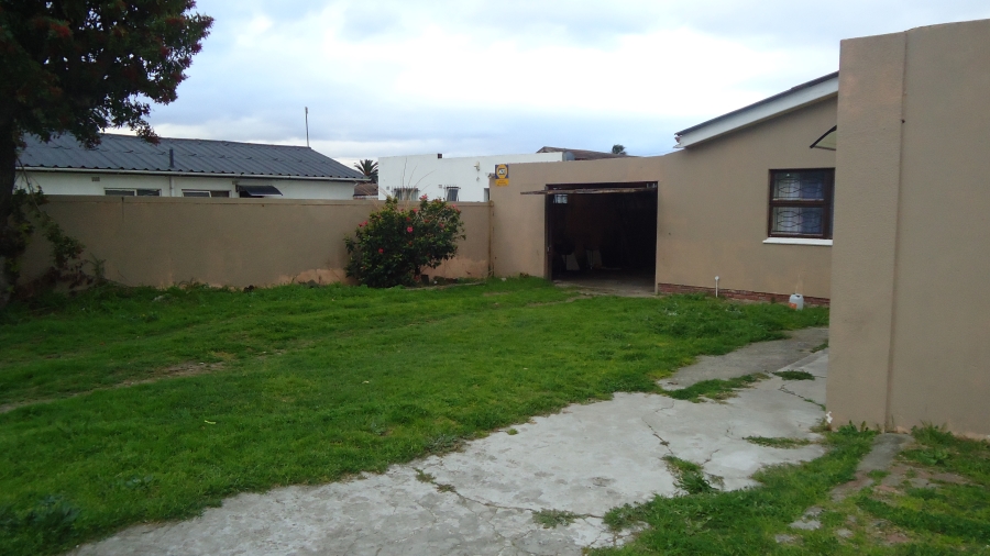 3 Bedroom Property for Sale in Devon Park Western Cape